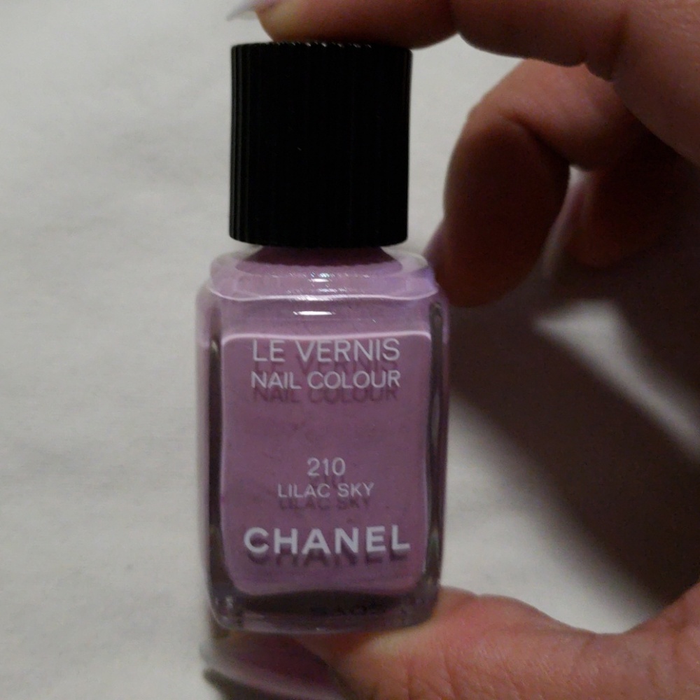 Chanel | Lilac Sky